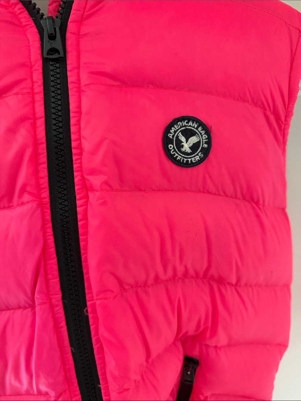 American Eagle Outfitters Hot Pink Puffer Vest with Faux Fur Hood - Picture 5 of 7